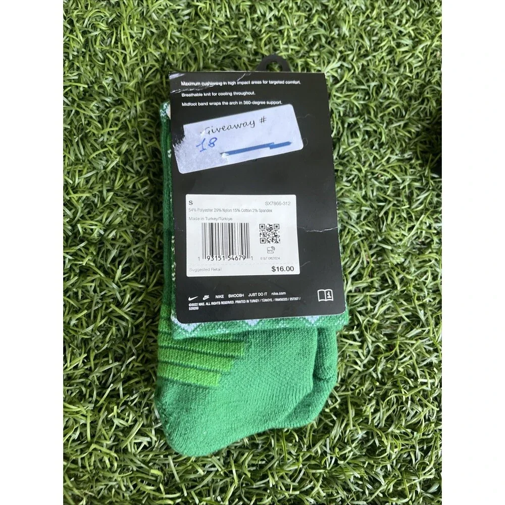 Nike Elite Womens Christmas Crew Socks Small 4-6 Green Basketball Youth 3y-5Y